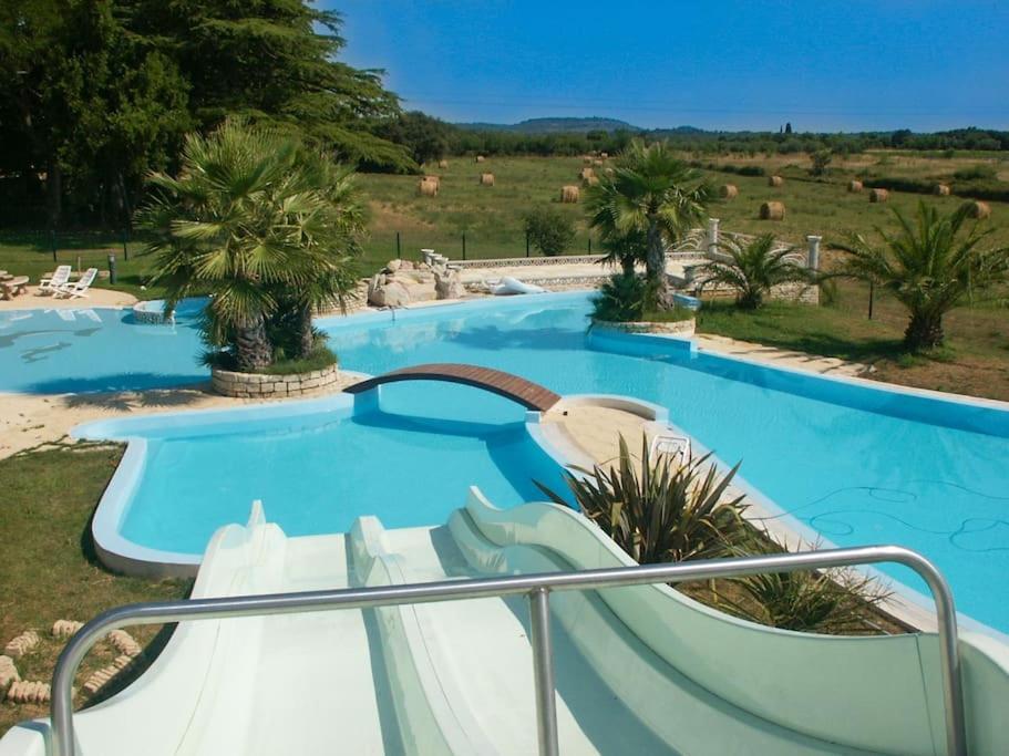 Domaine Mas Begon Villa Aigues-Vives  Exteriör bild